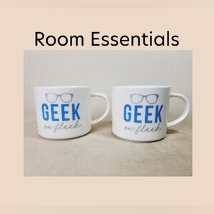 2PC GEEK On Fleek Porcelain Coffee Mug 16oz New
